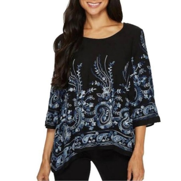 NWT! KAREN KANE Size XS Black High Low Embroidered Top - Picture 1 of 8